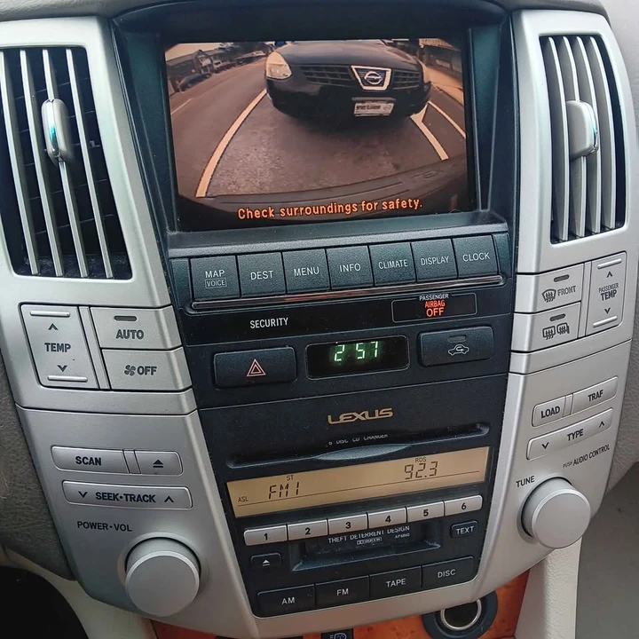 2005 Lexus RX 2nd Gen - Image 2 of 15