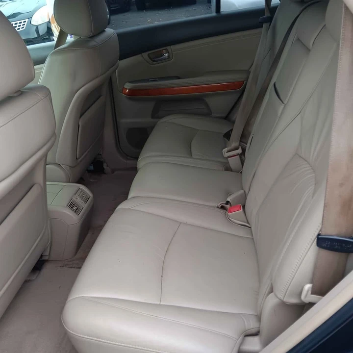 2005 Lexus RX 2nd Gen - Image 3 of 15