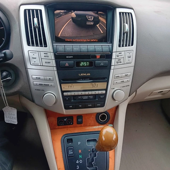 2005 Lexus RX 2nd Gen - Image 15 of 15