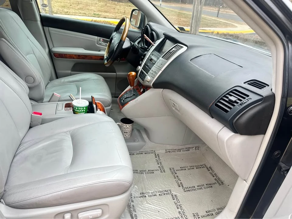 2005 Lexus RX 2nd Gen - Image 10 of 13