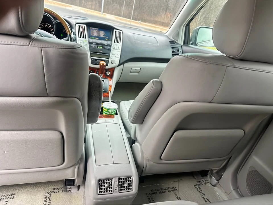2005 Lexus RX 2nd Gen - Image 5 of 13