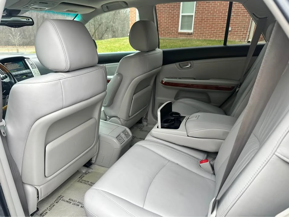 2005 Lexus RX 2nd Gen - Image 6 of 13