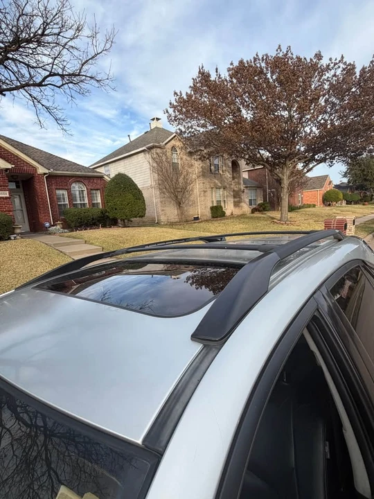 2005 Lexus RX 2nd Gen - Image 9 of 15