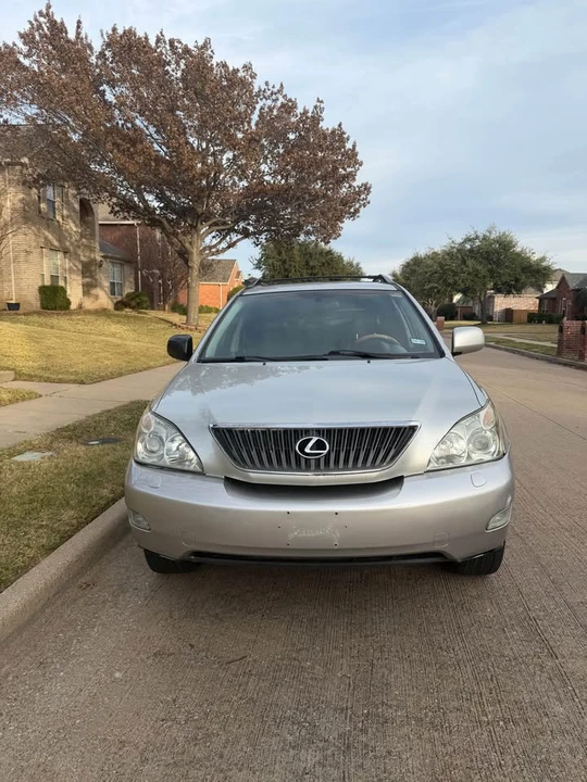 2005 Lexus RX 2nd Gen - Image 4 of 15