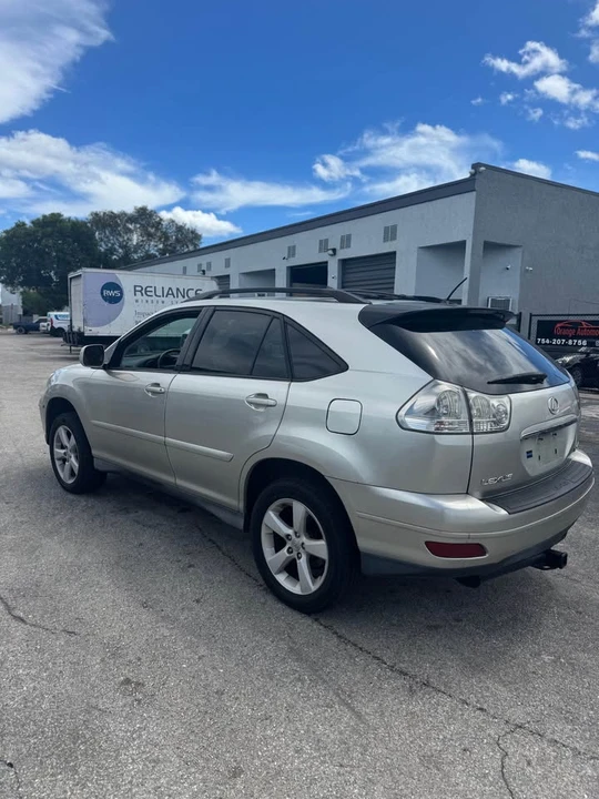 2005 Lexus RX 2nd Gen - Image 6 of 12