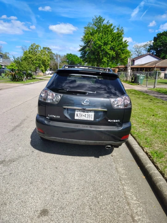 2005 Lexus RX 2nd Gen - Image 6 of 10