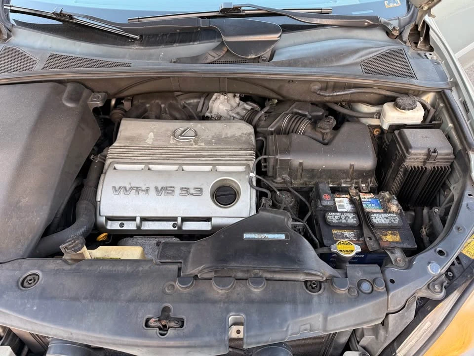 2005 Lexus RX 2nd Gen - Image 10 of 11