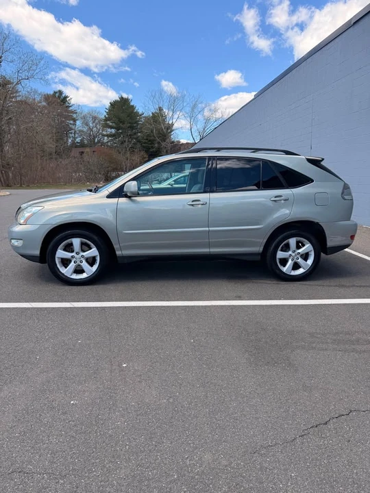 2005 Lexus RX 2nd Gen - Image 2 of 12