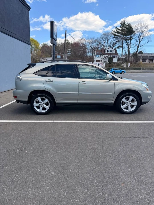 2005 Lexus RX 2nd Gen - Image 4 of 12