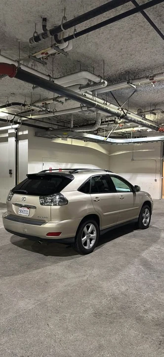 2005 Lexus RX 2nd Gen - Image 3 of 10