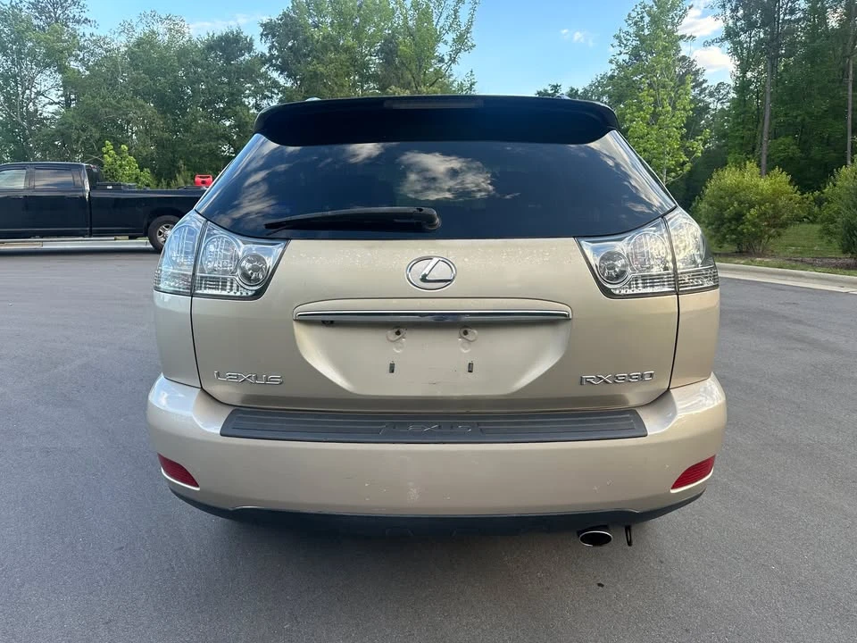 2005 Lexus RX 2nd Gen - Image 10 of 13