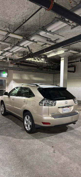 2005 Lexus RX 2nd Gen - Image 4 of 10