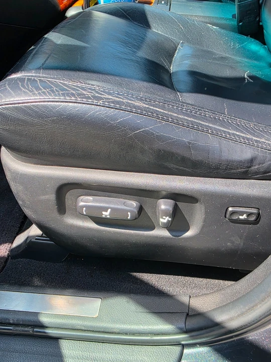 2005 Lexus RX 2nd Gen - Image 18 of 18