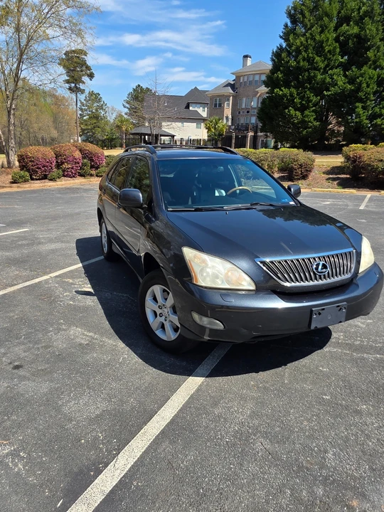 2005 Lexus RX 2nd Gen - Image 3 of 18
