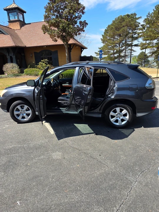 2005 Lexus RX 2nd Gen - Image 10 of 18