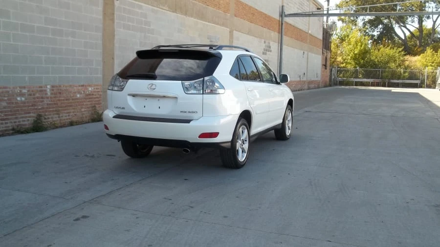2005 Lexus RX 2nd Gen - Image 3 of 10