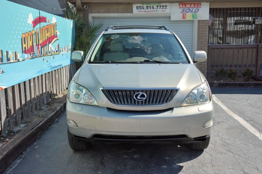 2005 Lexus RX 2nd Gen - Image 3 of 12