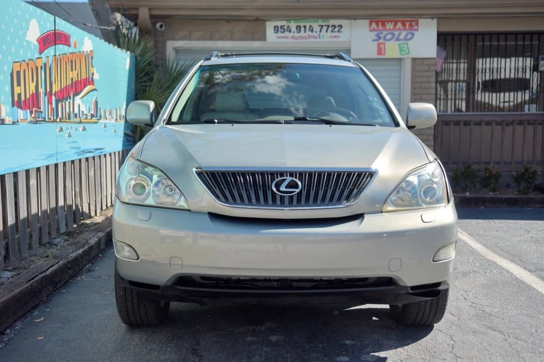 2005 Lexus RX 2nd Gen - Image 2 of 12
