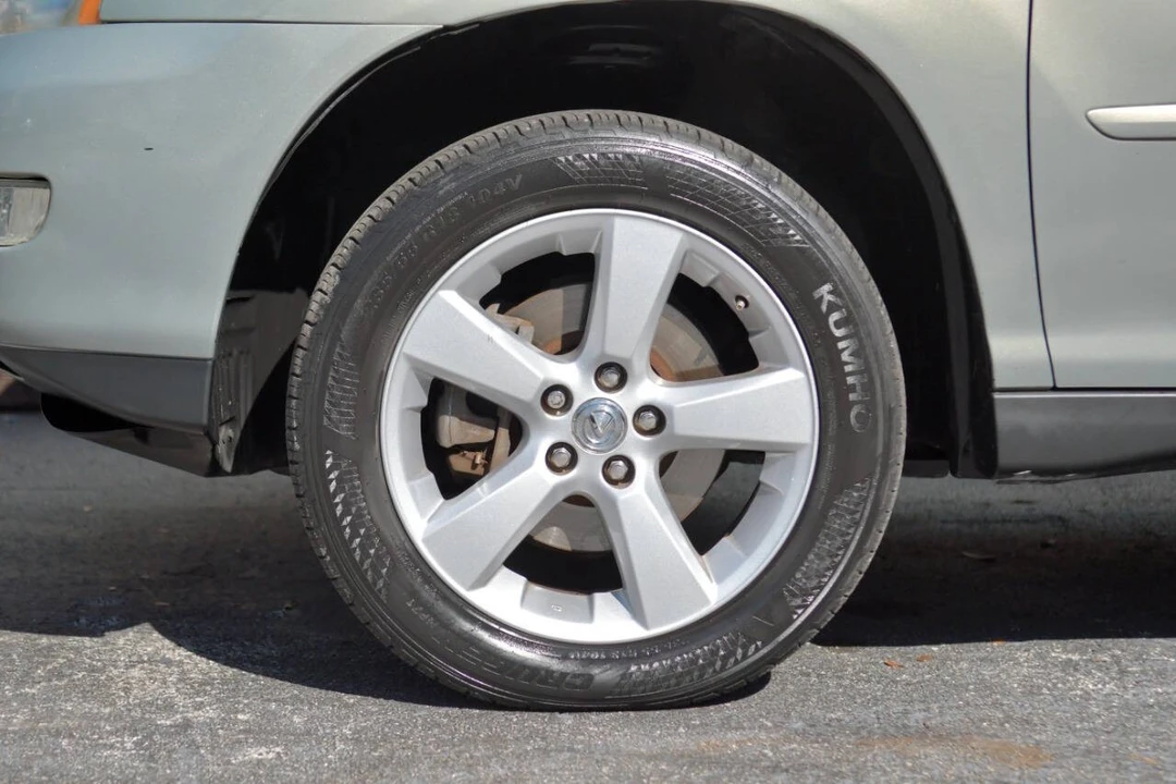 2005 Lexus RX 2nd Gen - Image 12 of 12