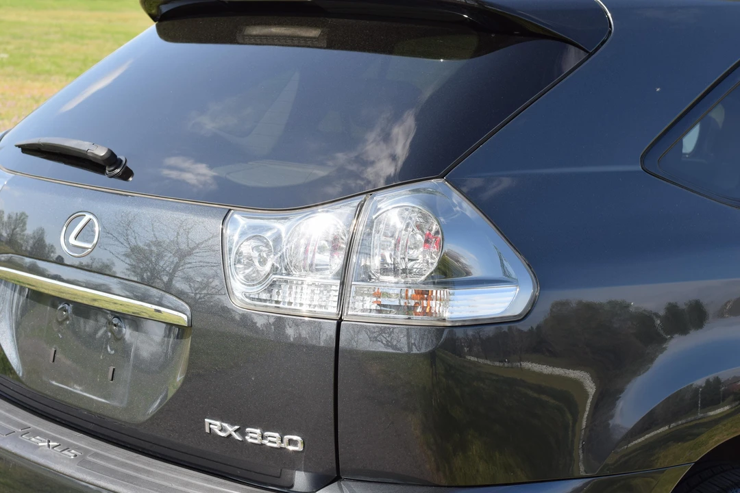 2005 Lexus RX 2nd Gen - Image 22 of 31