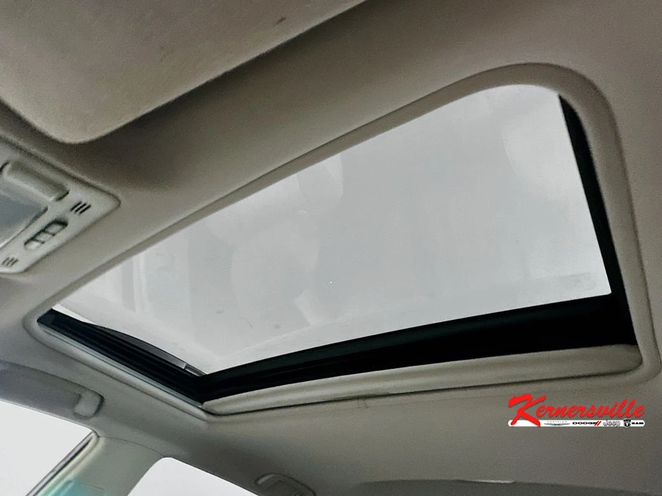 2005 Lexus RX 2nd Gen - Image 19 of 21