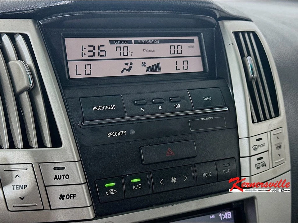 2005 Lexus RX 2nd Gen - Image 18 of 24