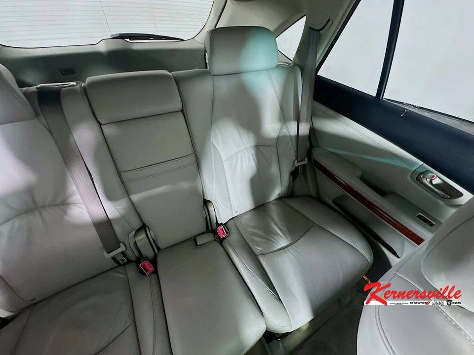 2005 Lexus RX 2nd Gen - Image 14 of 21