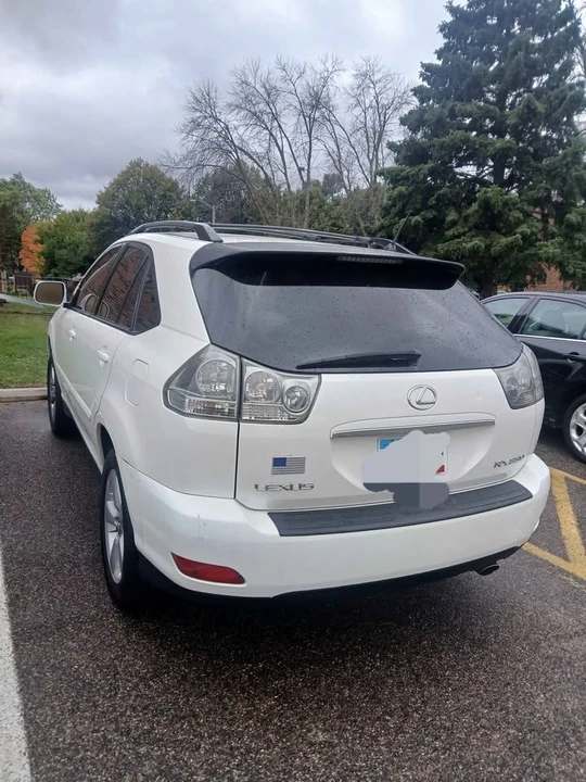 2005 Lexus RX 2nd Gen - Image 2 of 11