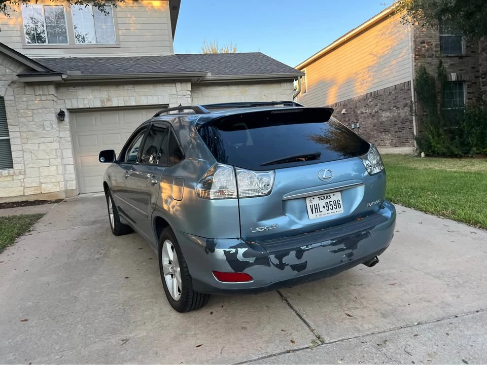 2005 Lexus RX 2nd Gen - Image 2 of 8