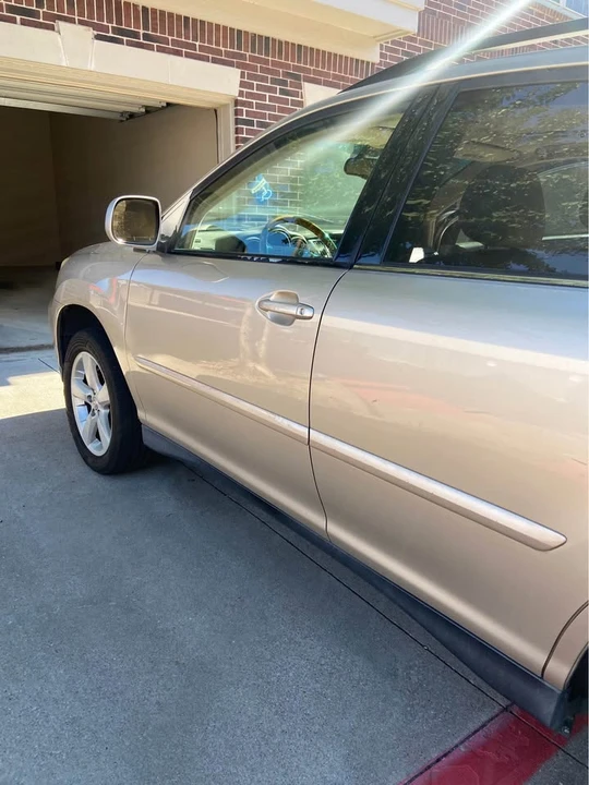 2005 Lexus RX 2nd Gen - Image 10 of 18