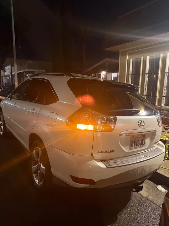 2005 Lexus RX 2nd Gen - Image 3 of 8