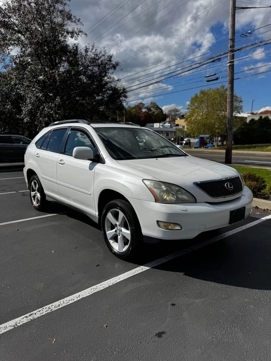 2005 Lexus RX 2nd Gen - Image 5 of 14