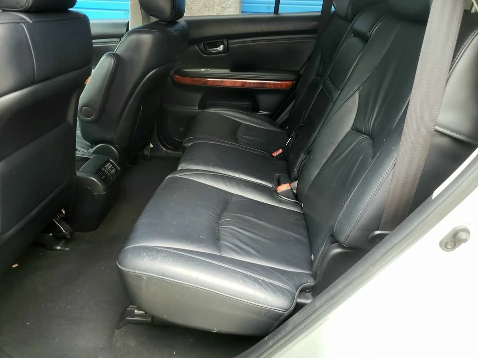 2005 Lexus RX 2nd Gen - Image 10 of 16