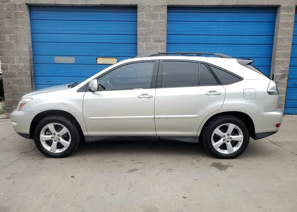 2005 Lexus RX 2nd Gen - Image 2 of 16