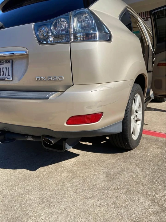 2005 Lexus RX 2nd Gen - Image 13 of 18