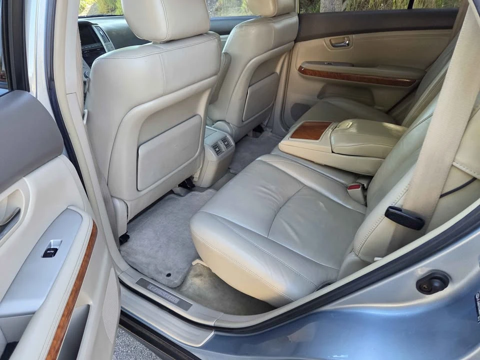 2005 Lexus RX 2nd Gen - Image 4 of 8