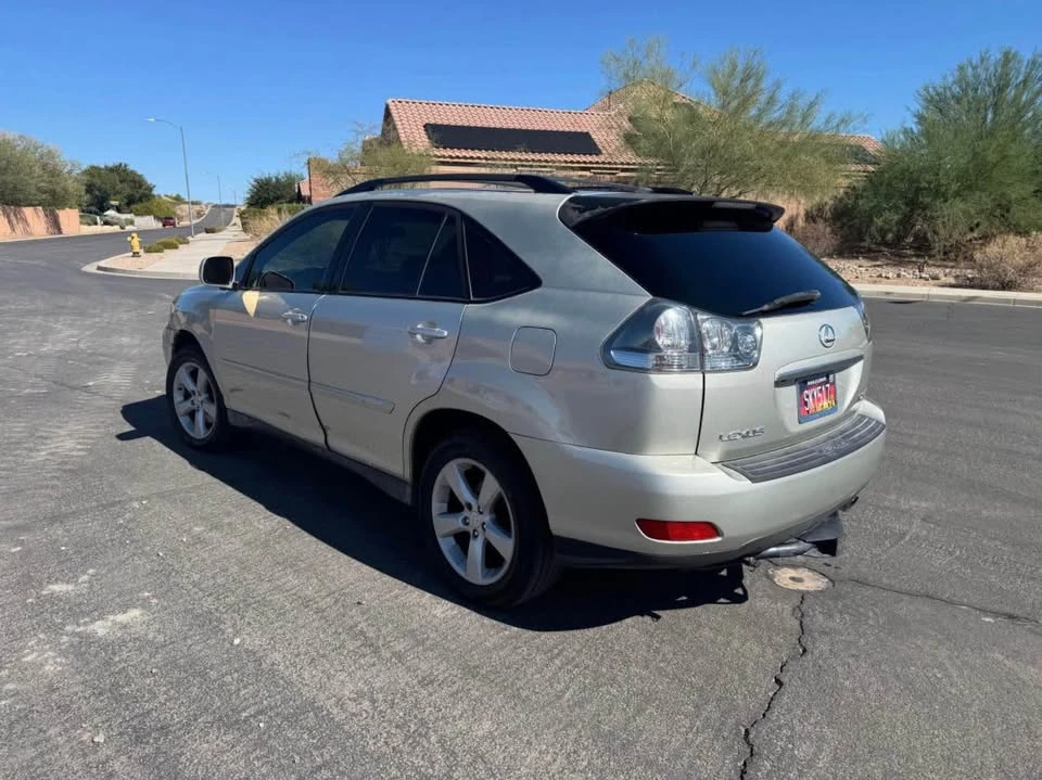 2005 Lexus RX 2nd Gen - Image 3 of 8