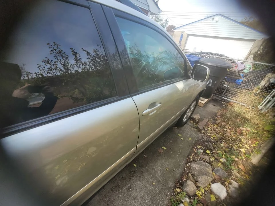 2005 Lexus RX 2nd Gen - Image 6 of 12