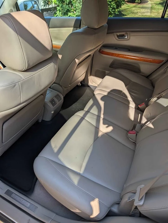2005 Lexus RX 2nd Gen - Image 7 of 8