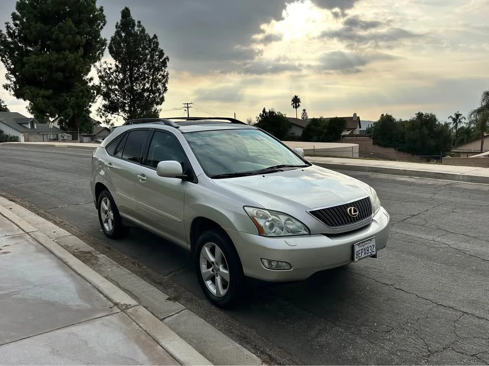 2005 Lexus RX 2nd Gen - Image 7 of 18