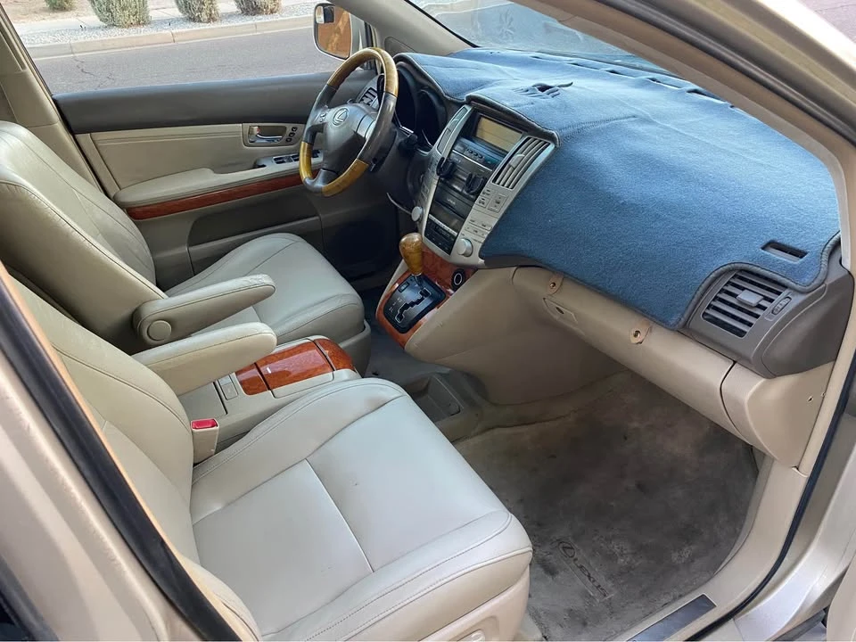 2005 Lexus RX 2nd Gen - Image 8 of 12