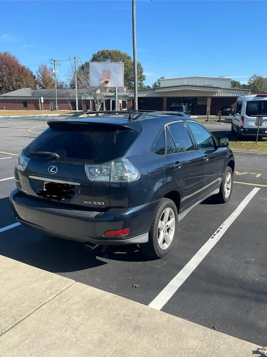 2005 Lexus RX 2nd Gen - Image 5 of 13