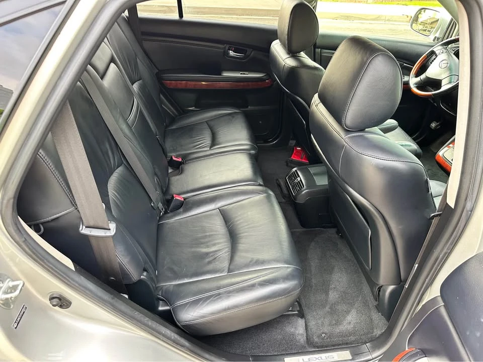 2005 Lexus RX 2nd Gen - Image 17 of 18