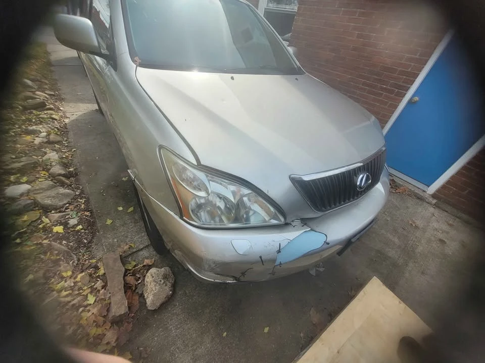 2005 Lexus RX 2nd Gen - Image 5 of 12