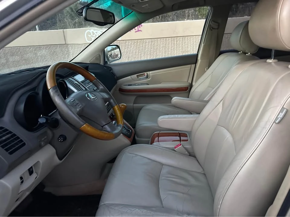 2005 Lexus RX 2nd Gen - Image 3 of 7