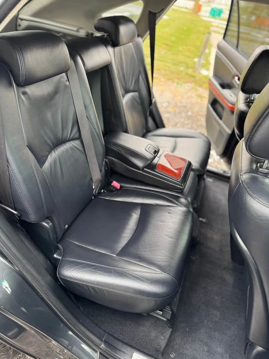 2005 Lexus RX 2nd Gen - Image 10 of 20