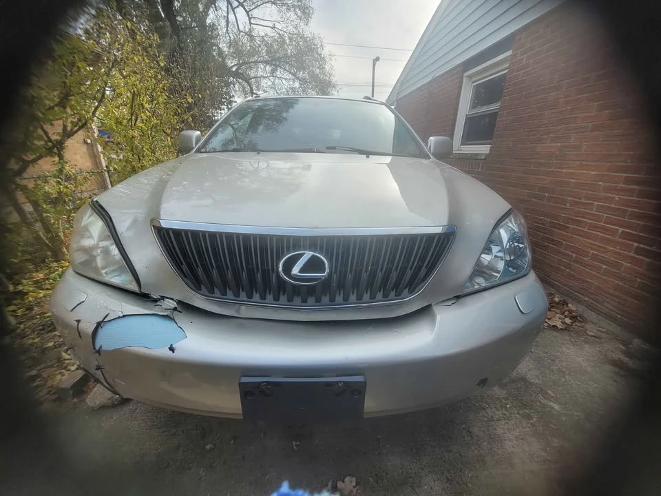 2005 Lexus RX 2nd Gen - Image 4 of 12