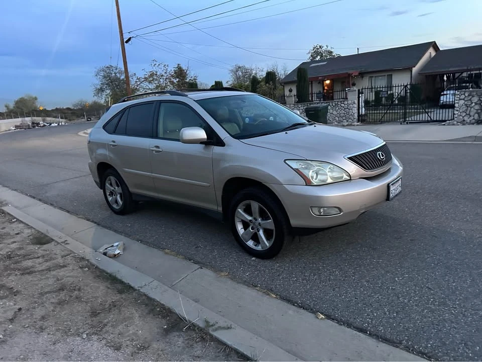 2005 Lexus RX 2nd Gen - Image 2 of 6
