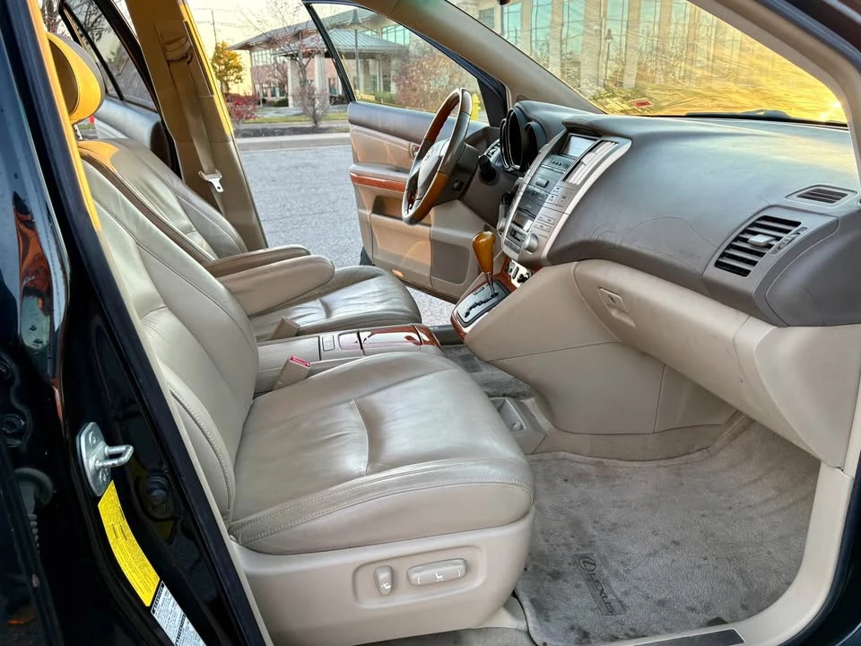 2005 Lexus RX 2nd Gen - Image 8 of 9
