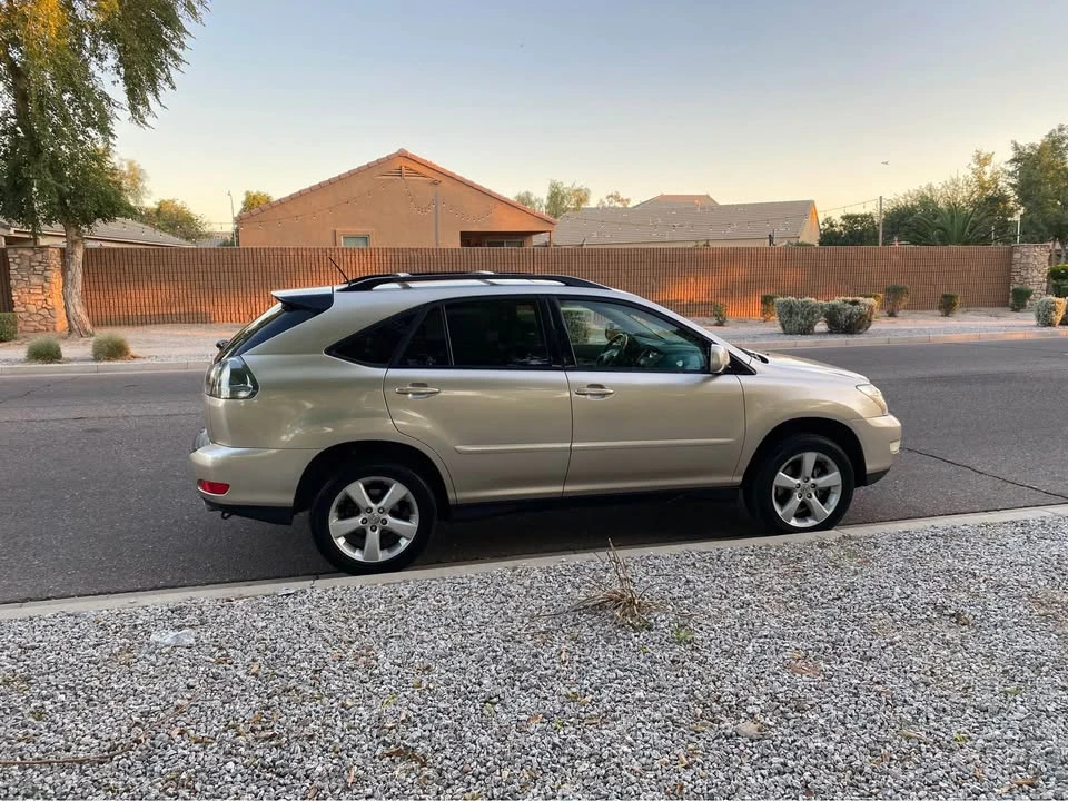 2005 Lexus RX 2nd Gen - Image 7 of 12